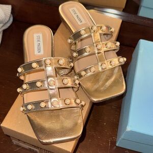 Steve Madden Pearl-Embellished Gold Sandals